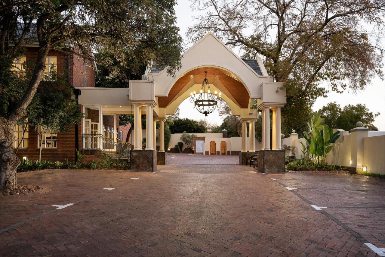 Premier Hotel Quatermain Johannesburg Bagian luar foto