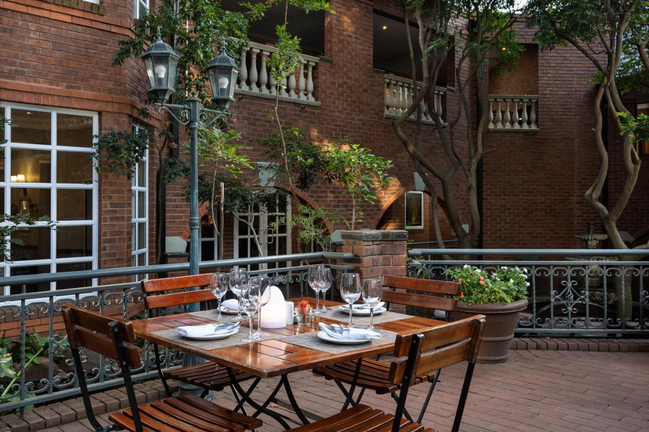 Premier Hotel Quatermain Johannesburg Bagian luar foto